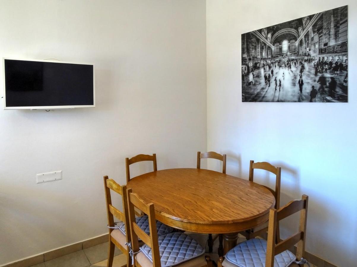 Apartments Zoka วีร์ ภายนอก รูปภาพ