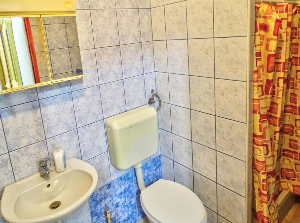 Apartments Zoka วีร์ ภายนอก รูปภาพ