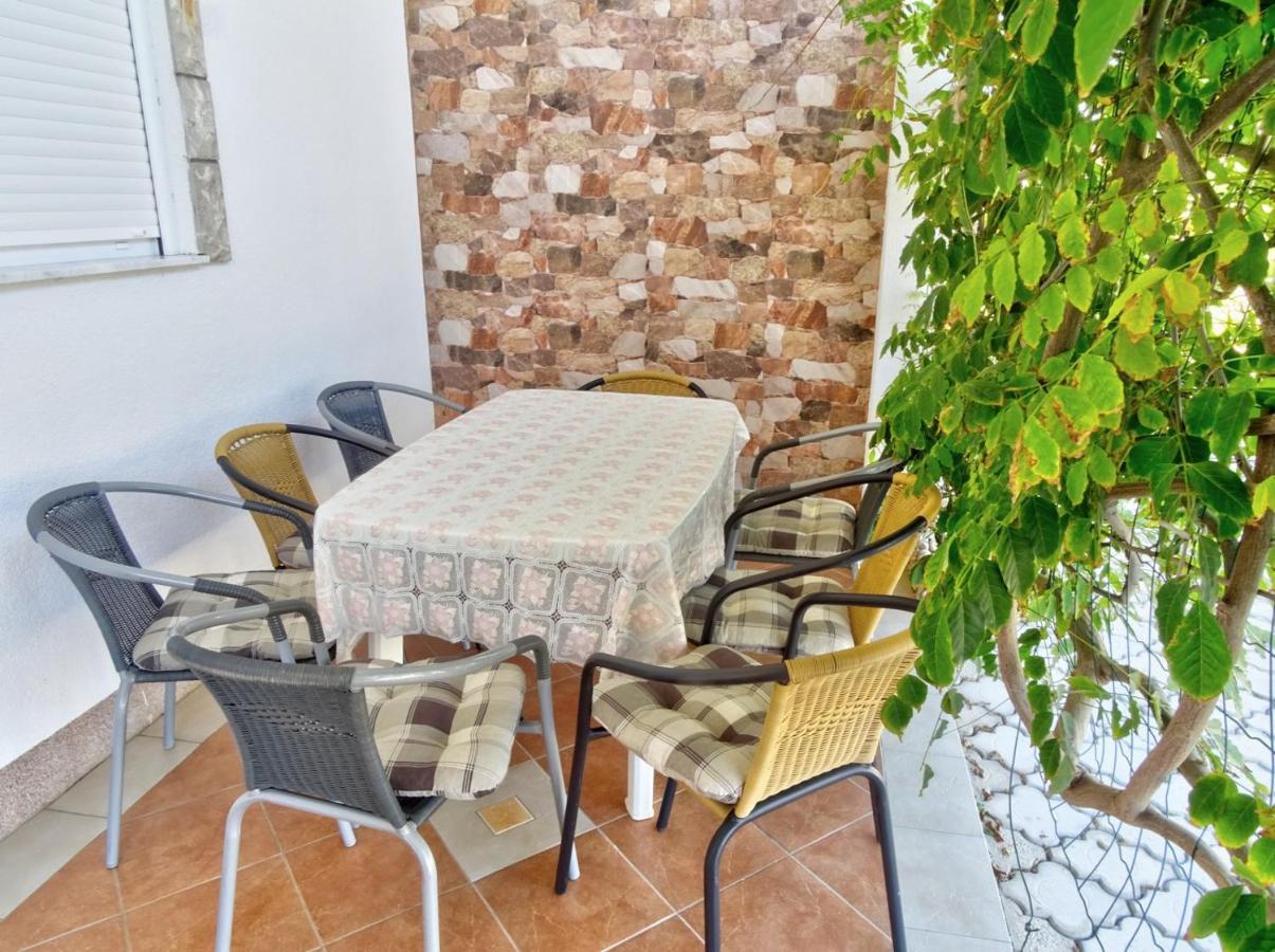 Apartments Zoka วีร์ ภายนอก รูปภาพ